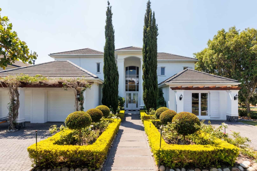 To Let 4 Bedroom Property for Rent in Val De Vie Estate Western Cape